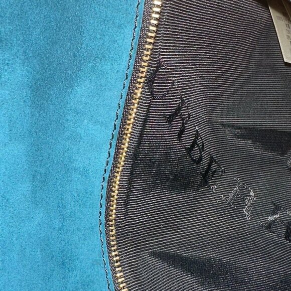 ✨ Burberry Mildenhall Crossbody Bag in Pebbled Leather - Deep Green ✨ - Picture 7 of 12